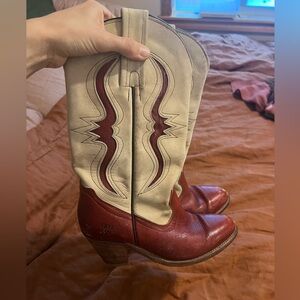 Frye Vintage cowgirl boots